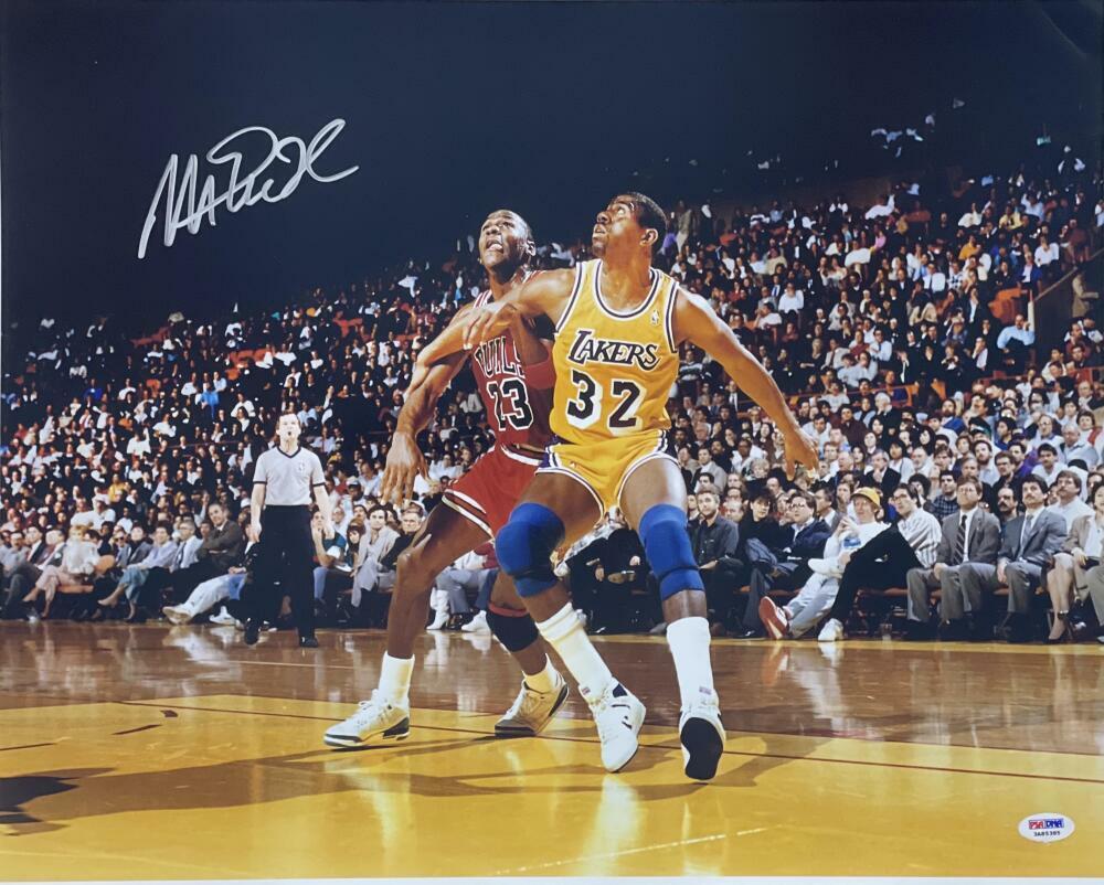 MAGIC JOHNSON SIGNED AUTOGRAPH 16x20 Photo Poster painting - FAMOUS IMAGE W/ MICHAEL JORDAN PSA