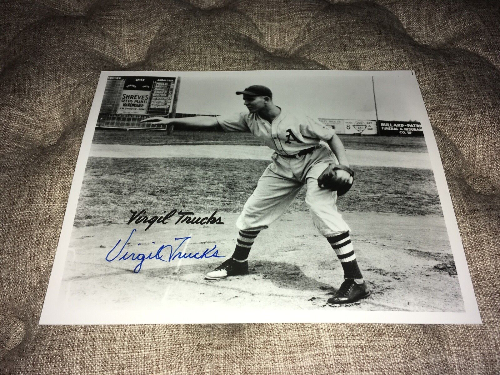 Virgil Trucks Philadelphia A's Signed 8 x 10