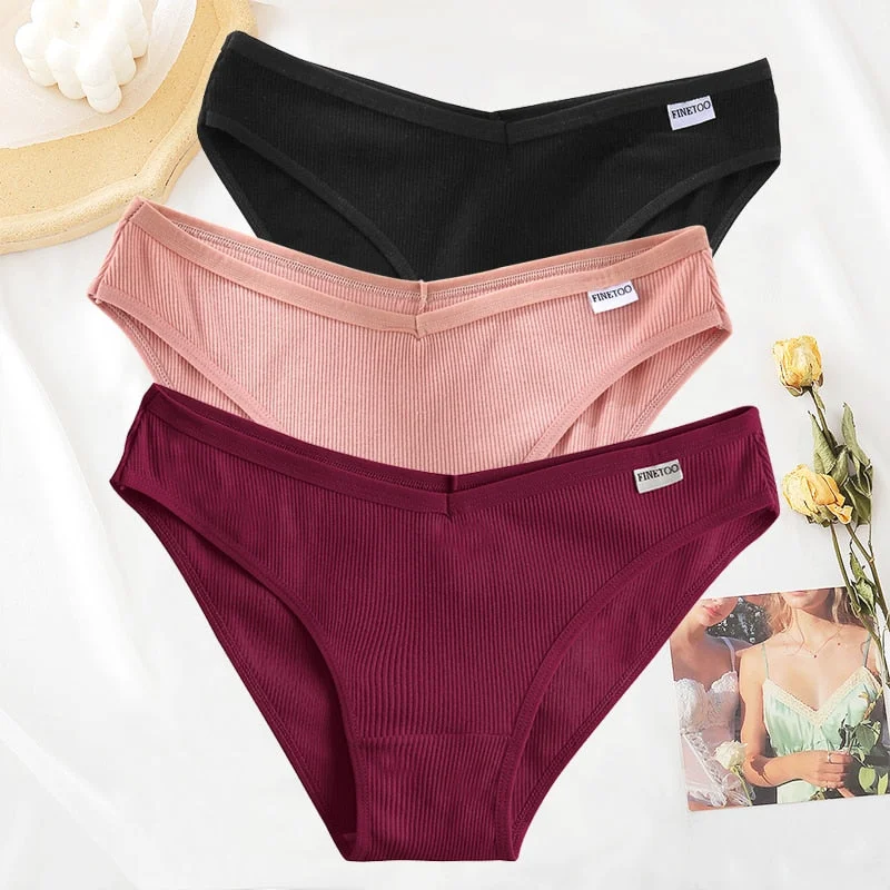 FINETOO 3PCS/Set Women Cotton Embroidery Fruit Panties Underwear V Waist Female M-XL Woman's Briefs Pantys Intimates Lingerie