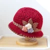 Chapeau seau en crochet &agrave; fleurs vintage