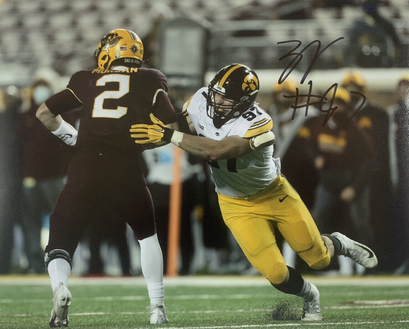 ZACH VANVALKENBURG HAND SIGNED 8x10 Photo Poster painting IOWA HAWKEYES FOOTBALL AUTOGRAPH COA