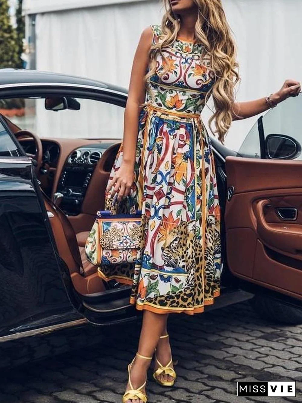 Women Elegant Sleeveless Printed Dresses