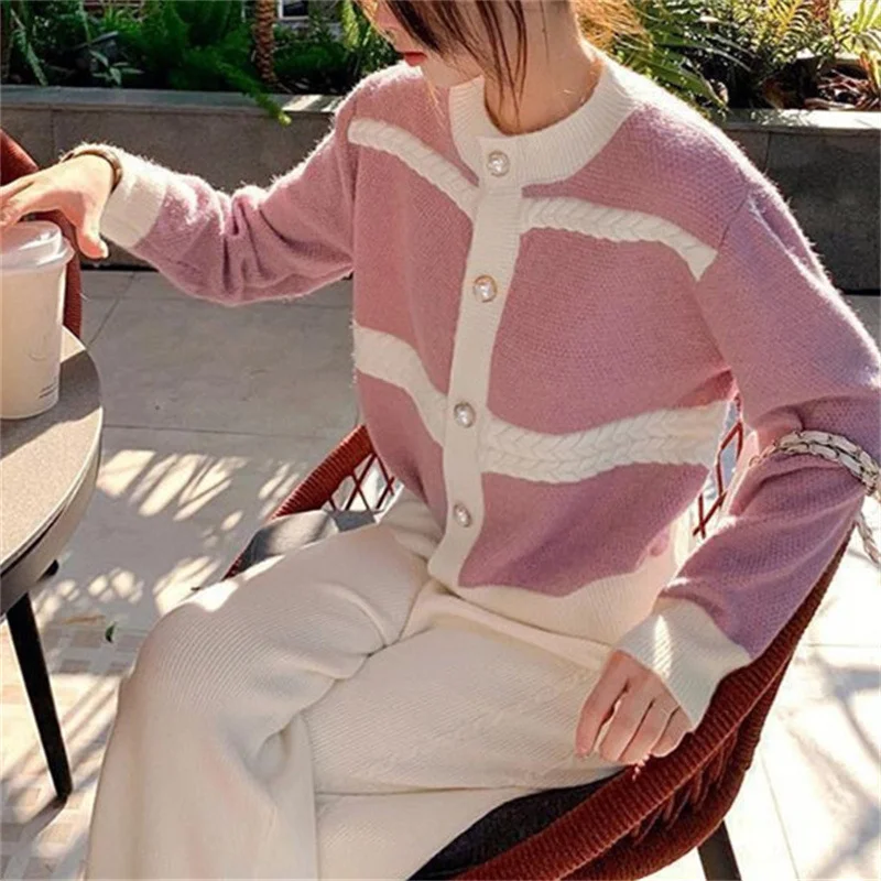 Ueong Ueong Fashion Small Sweet Wind Sweet Taro Color Sweater Cardigan Female Autumn New Design Sense Small Design Machine Sweater