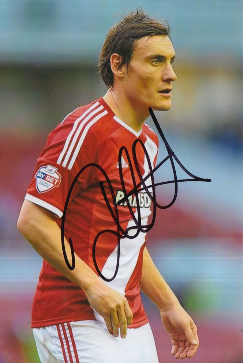 MIDDLESBROUGH HAND SIGNED DEAN WHITEHEAD 6X4 Photo Poster painting 1.