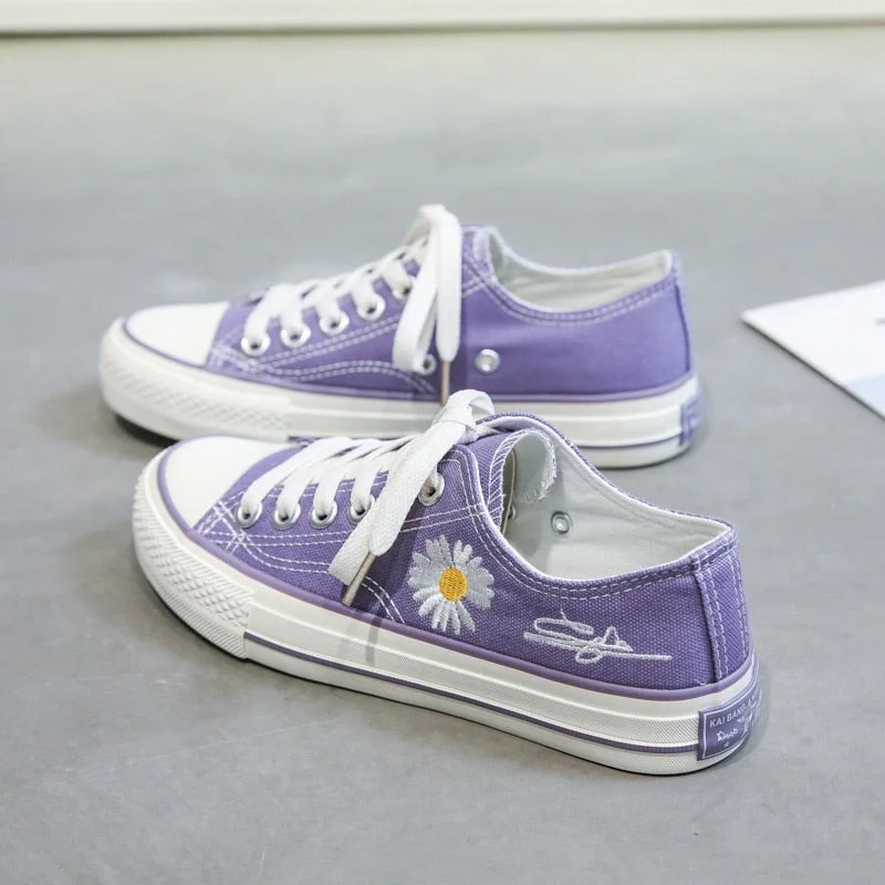 2022 New Korean Style Ulzzang Daisy Canvas Shoes for Women 45 White Black Yellow Green Purple Color sneakers women