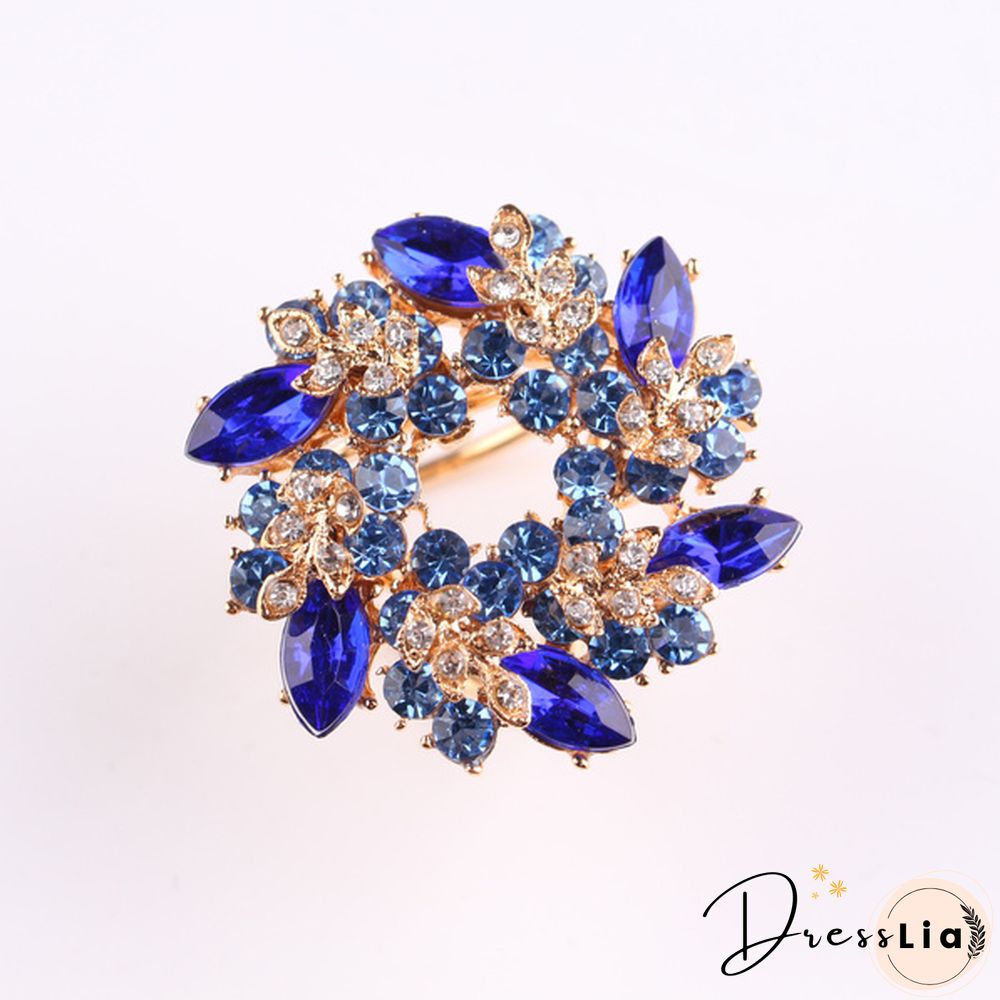 1 Pc Korean Fashion Copper Hollow Wreath Three-ring Silk Scarf Buckle Pearl Shawl Buckle Alloy High-grade Brooch