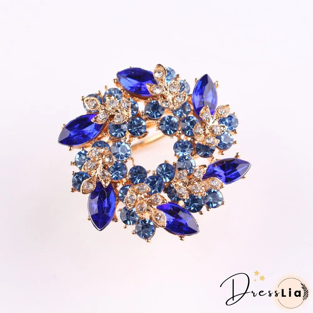 1 Pc Korean Fashion Copper Hollow Wreath Three-ring Silk Scarf Buckle Pearl Shawl Buckle Alloy High-grade Brooch