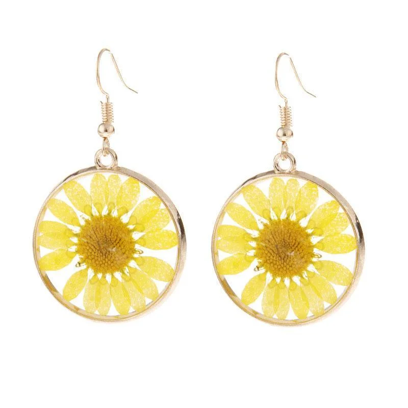 Round Daisy Earrings