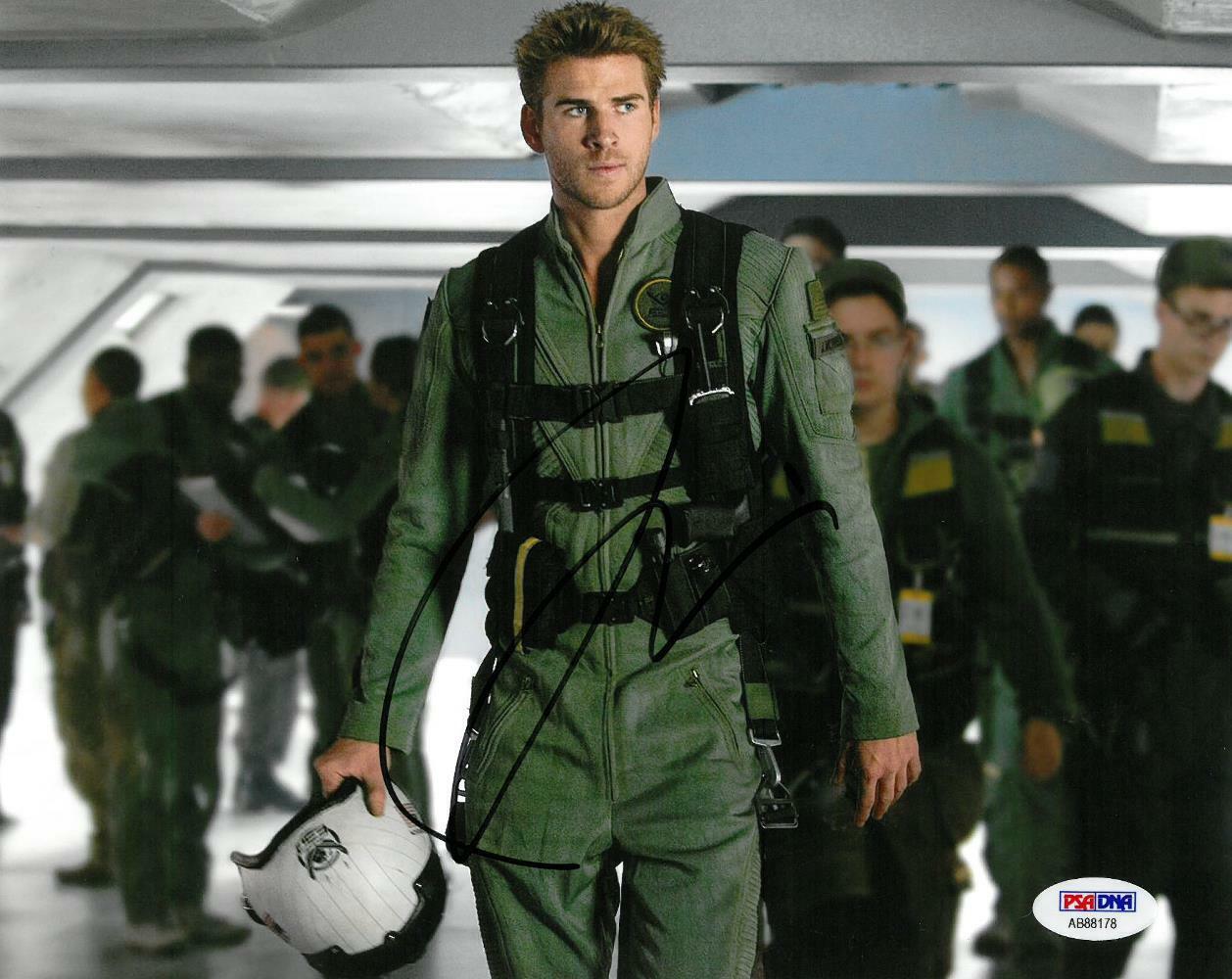 Liam Hemsworth Signed Independence Day Autographed 8x10 Photo Poster painting PSA/DNA #AB88178