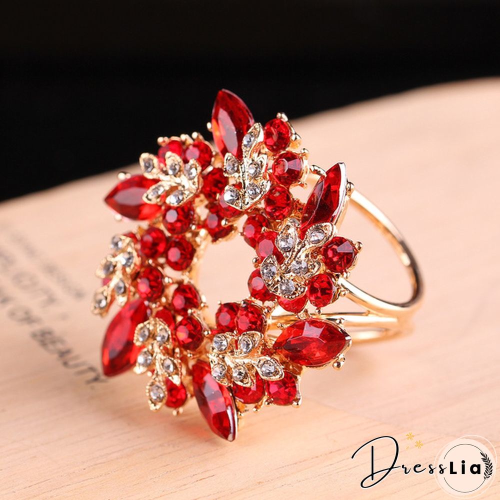 1 Pc Korean Fashion Copper Hollow Wreath Three-ring Silk Scarf Buckle Pearl Shawl Buckle Alloy High-grade Brooch