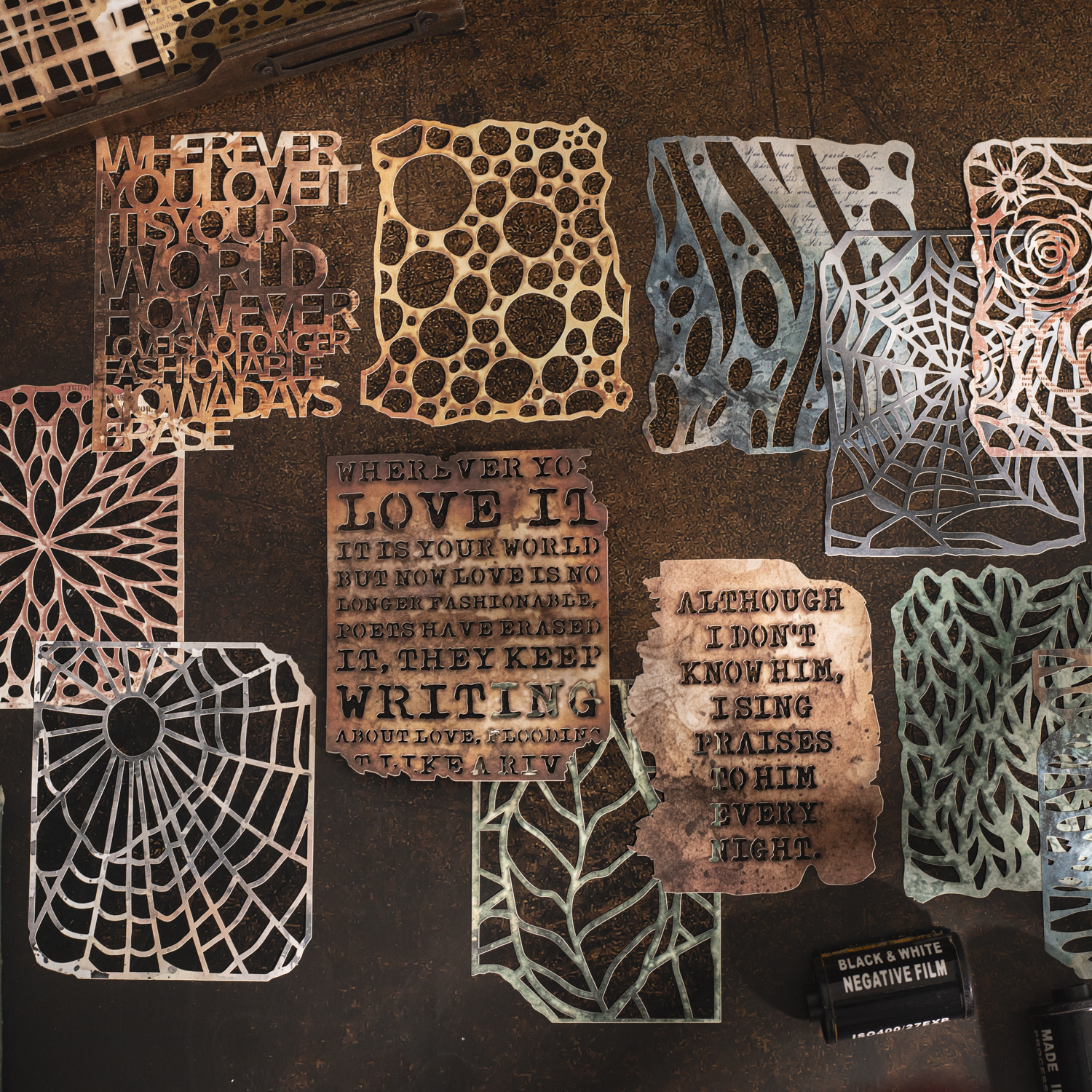 소재: 종이 - 브랜드 시리즈: 빈티지 속이 빈 꽃 거미줄