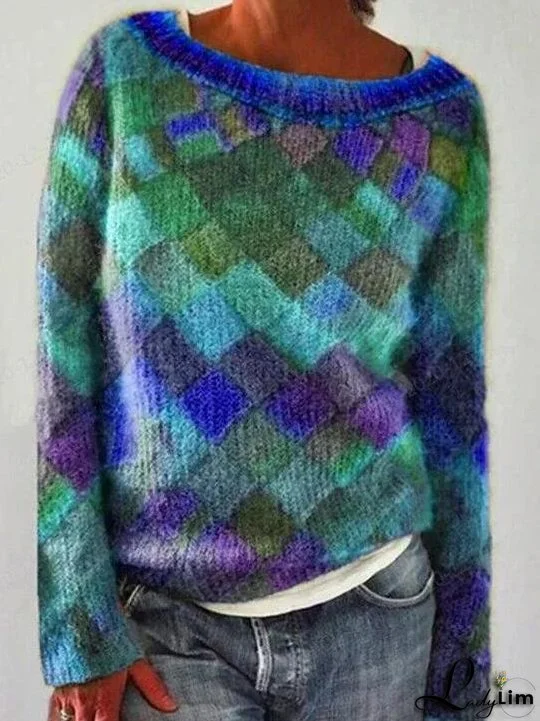 Fashionable and Minimalist Sweater