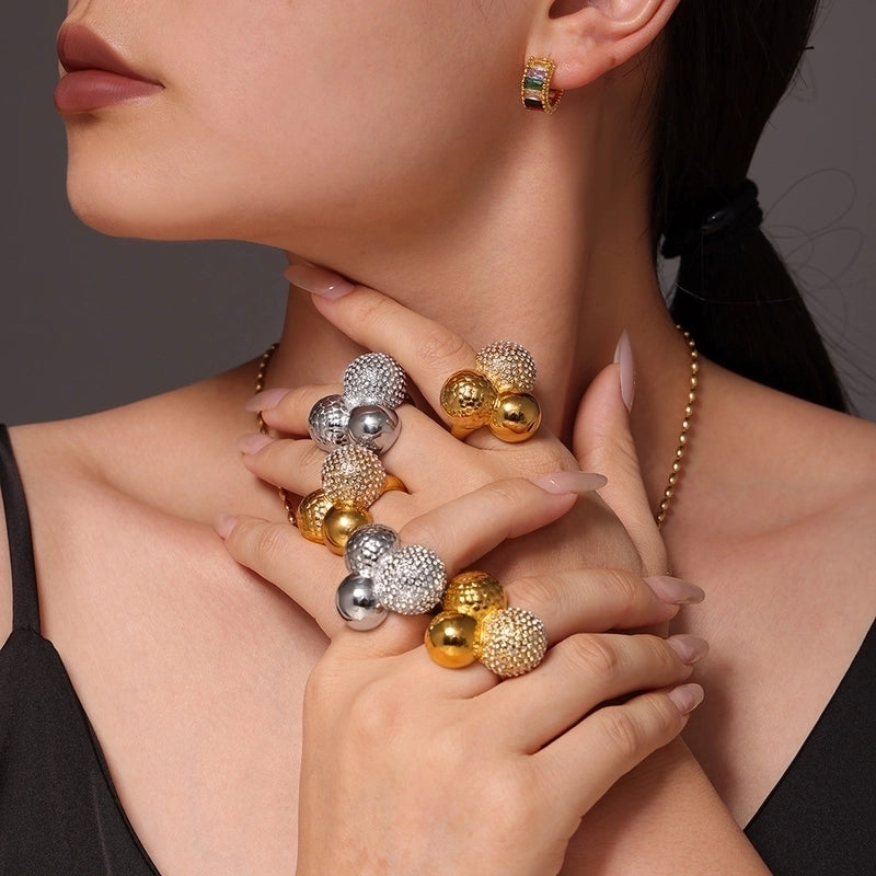 Elegant Luxurious Vacation Geometric Imitation Diamond Titanium Steel Zircon 18K Gold Plated Rings