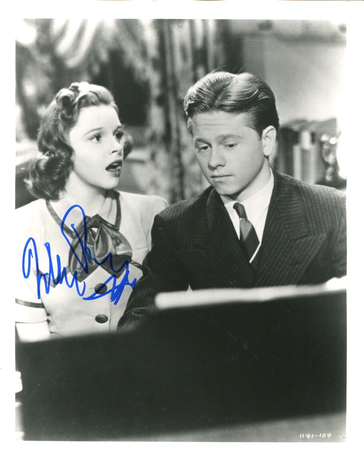 Actor Mickey Rooney signed Strike Up the Band 8x10 movie scene Photo Poster painting