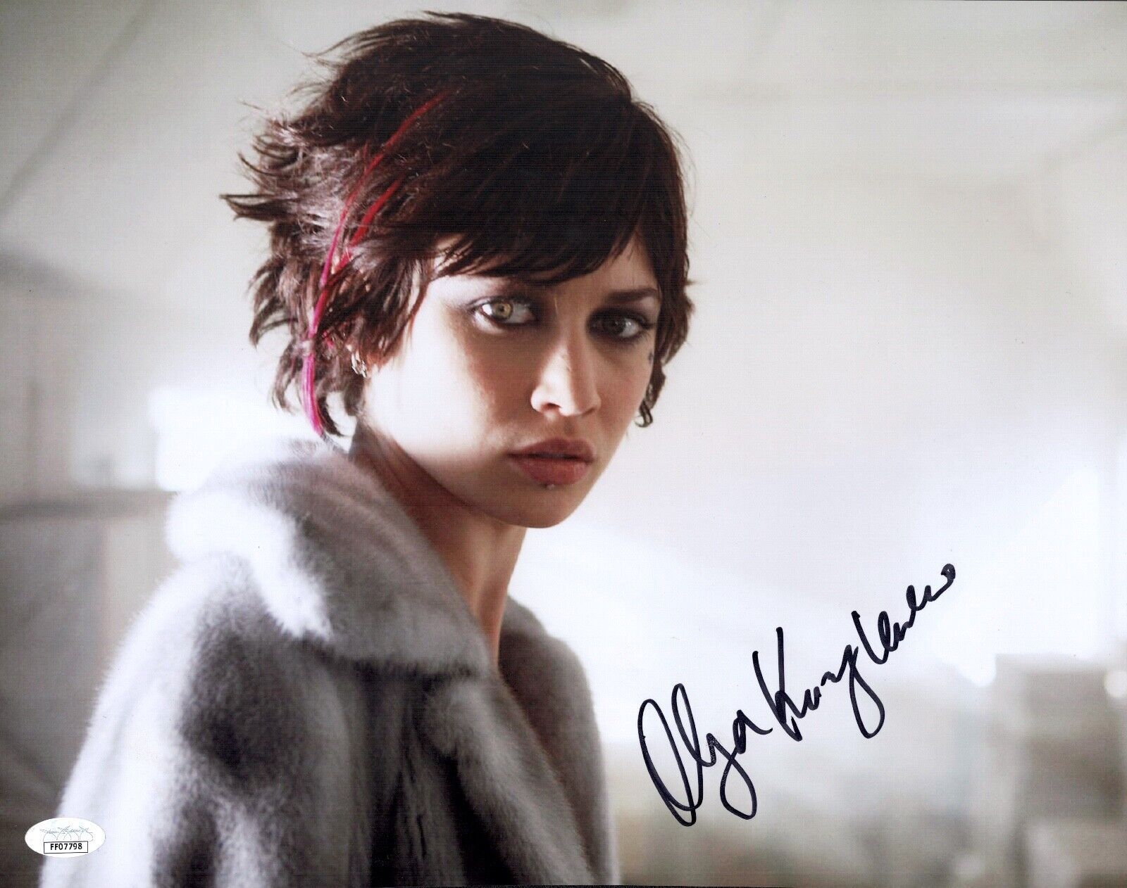 OLGA KURYLENKO Signed HITMAN 11x14 Photo Poster painting JAMES BOND In Person Autograph JSA COA