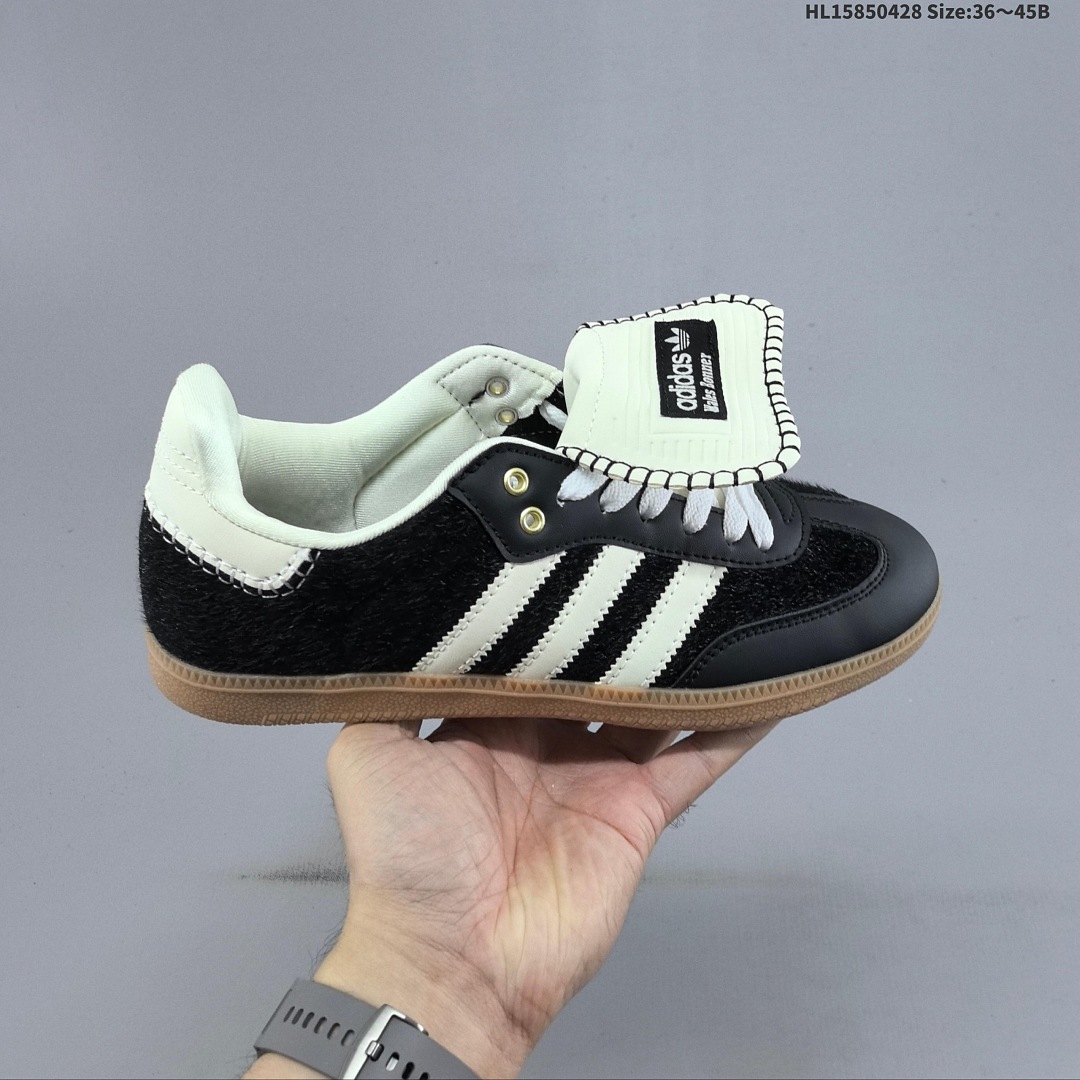 Low-top classic versatile casual sports sneakers 1