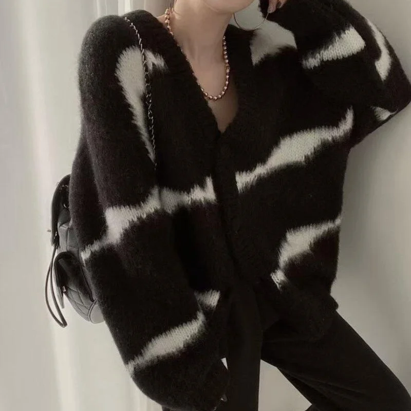 Jangj for Women Stripe Patchwork V-Neck Oversized Cardigan Loose Lazy Coats Woman Winter 2021 Korean Fashion Cardigan Woman