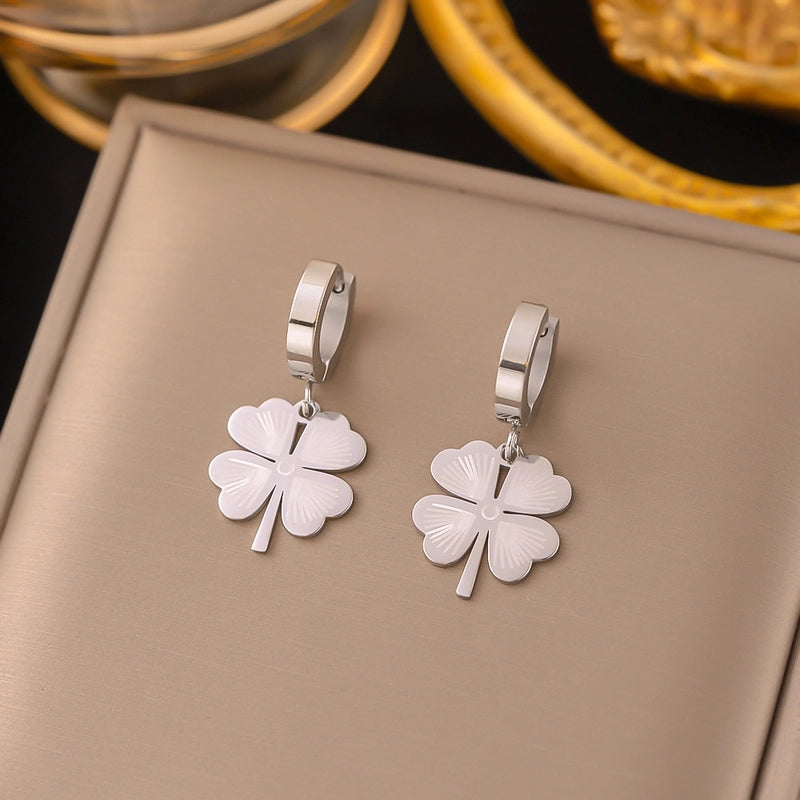 1 Pair Sweet Letter Heart Shape Flower Plating Titanium Steel Ear Studs