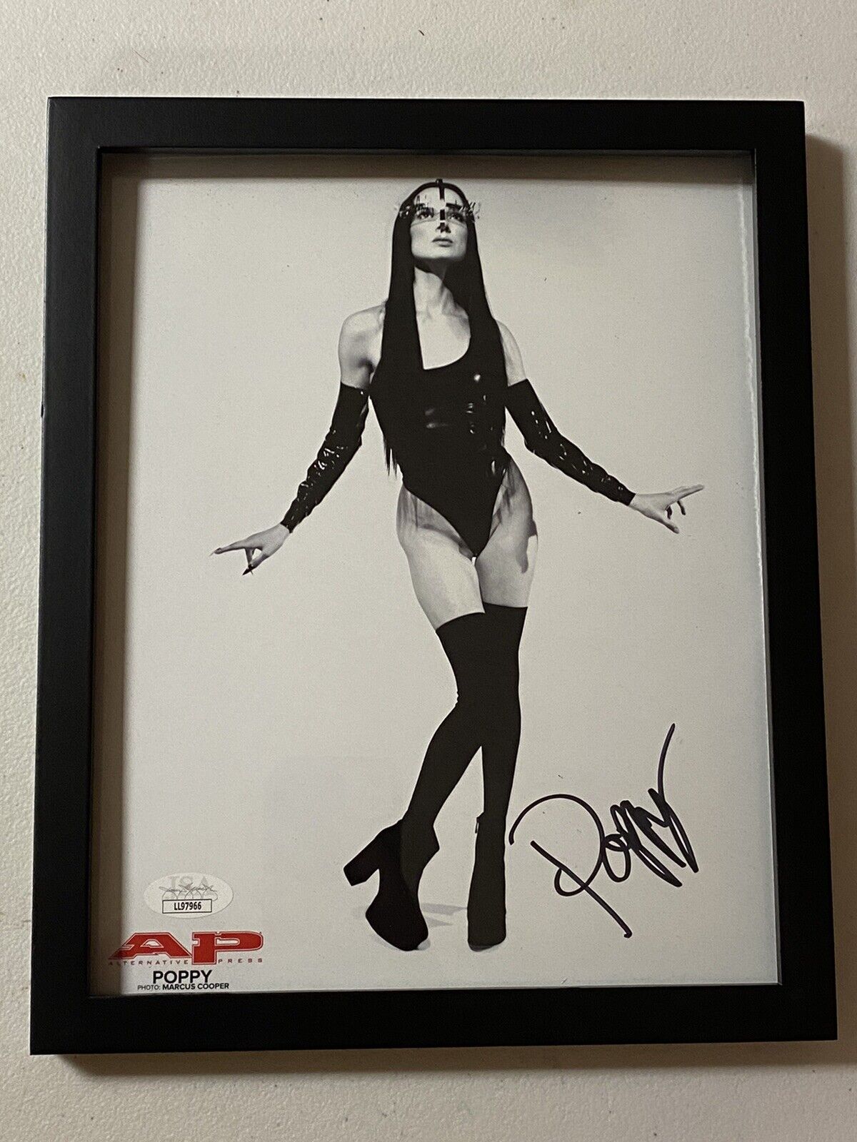 MORIAH ROSE PEREIRA POPPY AUTOGRAPHED SIGNED FRAMED 8X10 Photo Poster painting JSA COA # LL97966