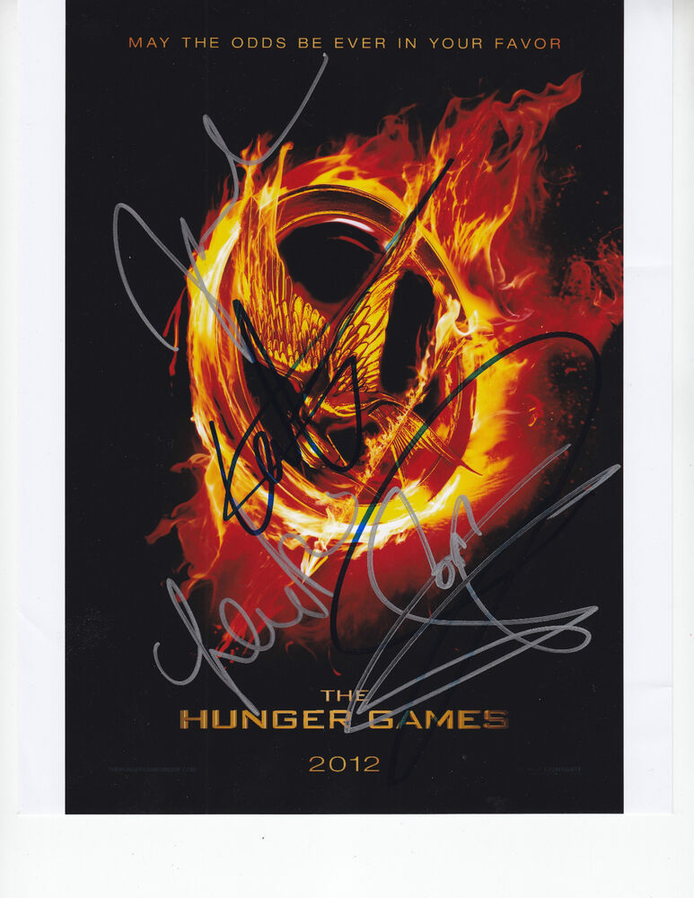 Jennifer Lawrence, Josh Hutcherson, Liam, levan +1  signed 8x10