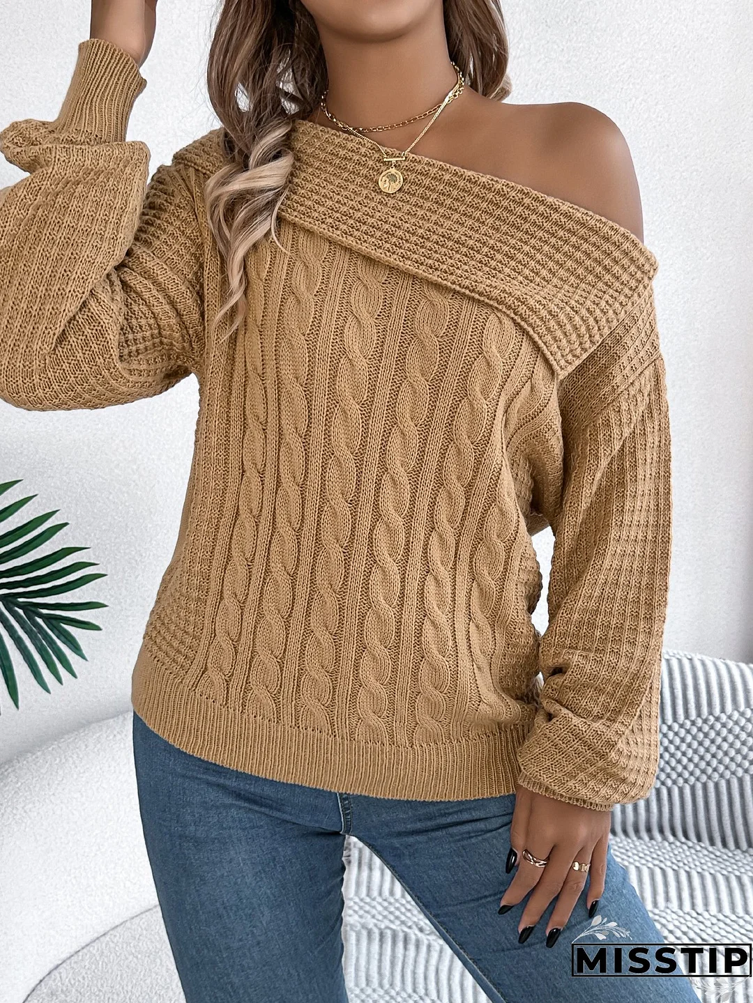 Autumn and winter casual sexy Turndown Collar off-shoulder twisted long-sleeved pullover sweater