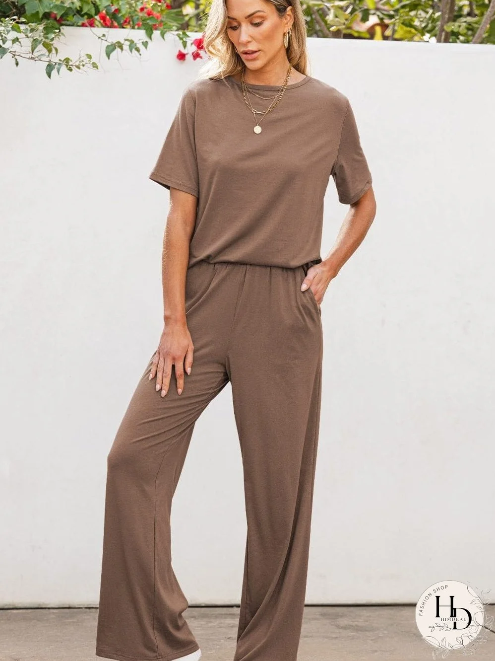 The Perfect Everyday Outfit: Two-Piece Set for Comfort and Style