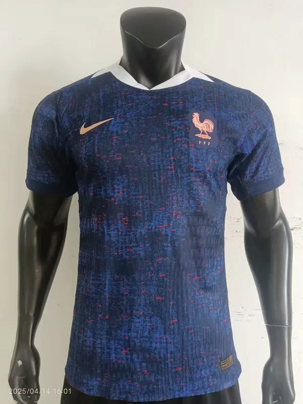 Player Version 2025-2026 France Home Soccer Jersey
