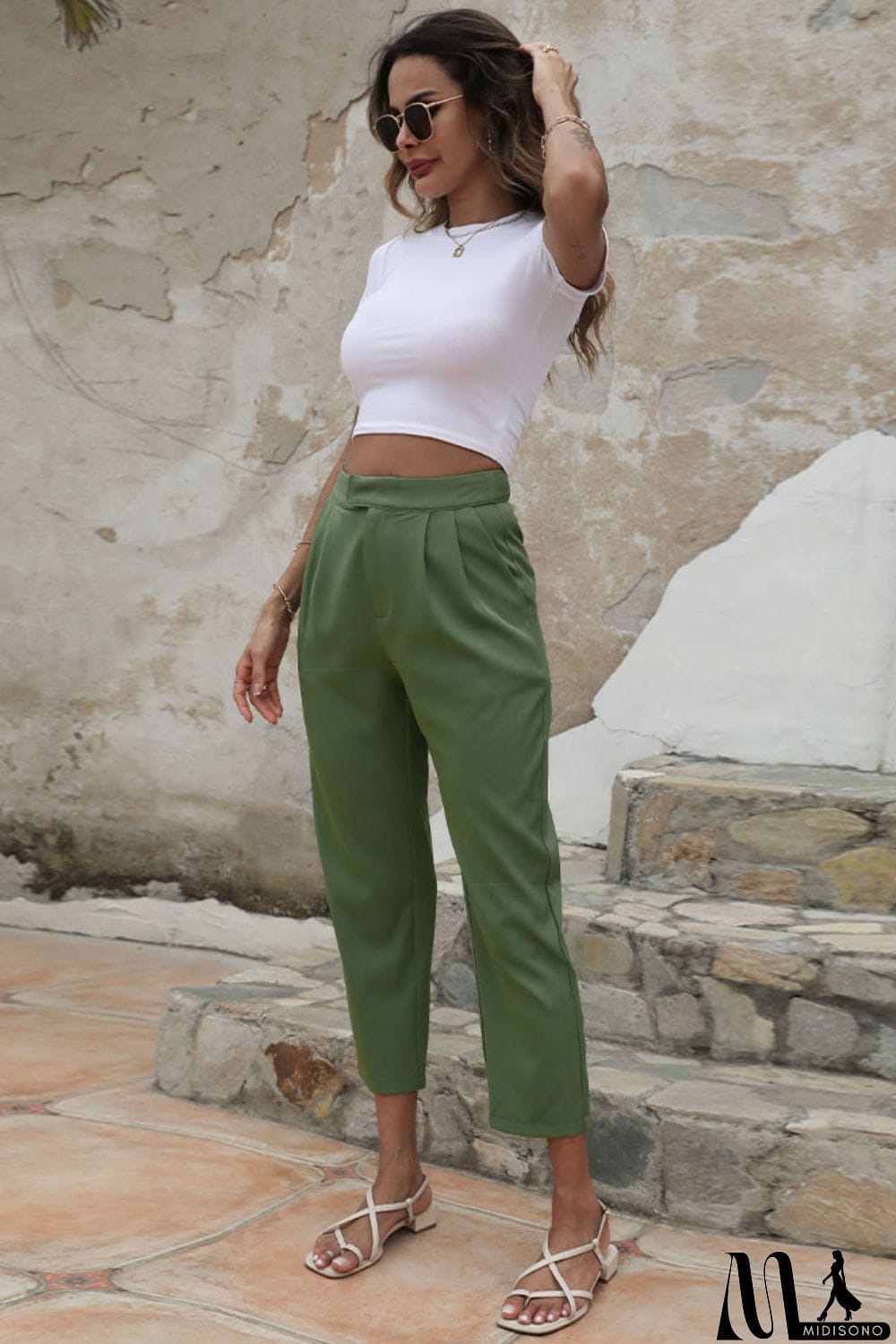 MidiSono - Straight Leg Cropped Pants with Pockets