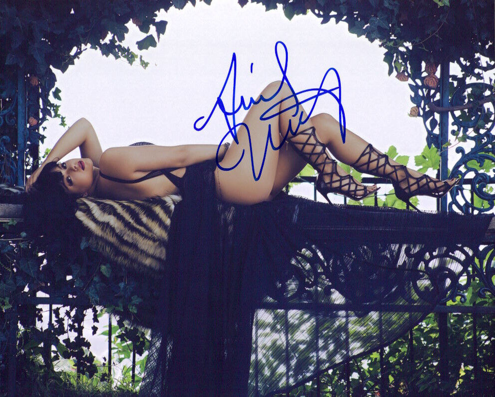 Ariel Winter signed authentic 8x10 Photo Poster painting COA