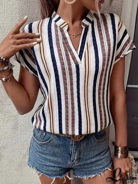 Comfortable and airy Blouse