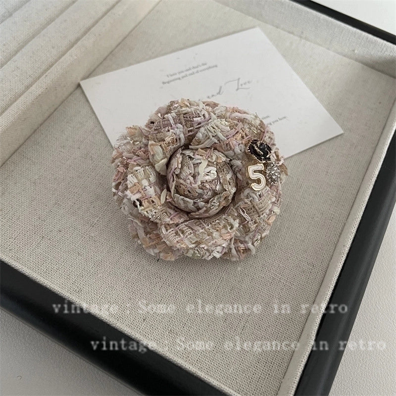 Elegant Pin Flower Imitation Pearl Plating Women’s Brooches