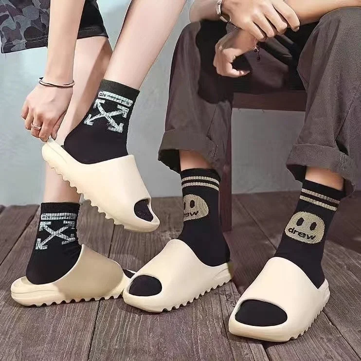 Brand Women Men Slippers Soft Sandals Women Beach Casual Shoes EVA Slide Original Men Flip-flops Summer 2022 Summer Men's Sandal