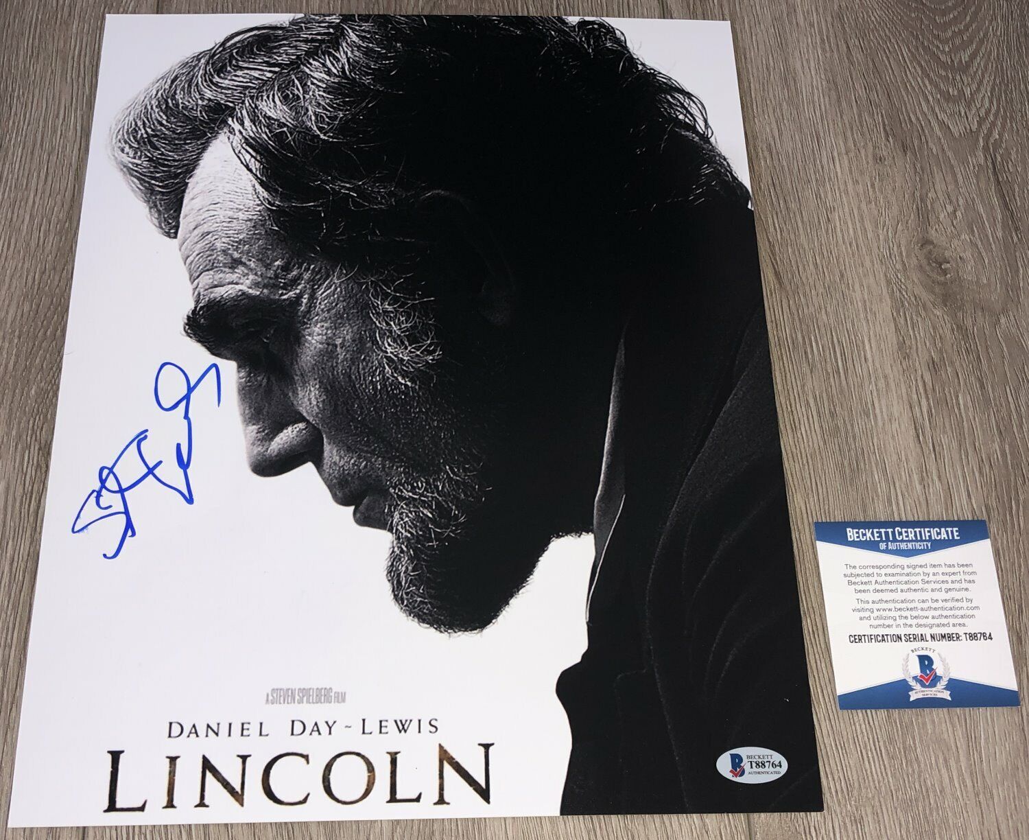 STEVEN SPIELBERG SIGNED LINCOLN JAWS 11x14 Photo Poster painting w/EXACT PROOF & BECKETT BAS COA