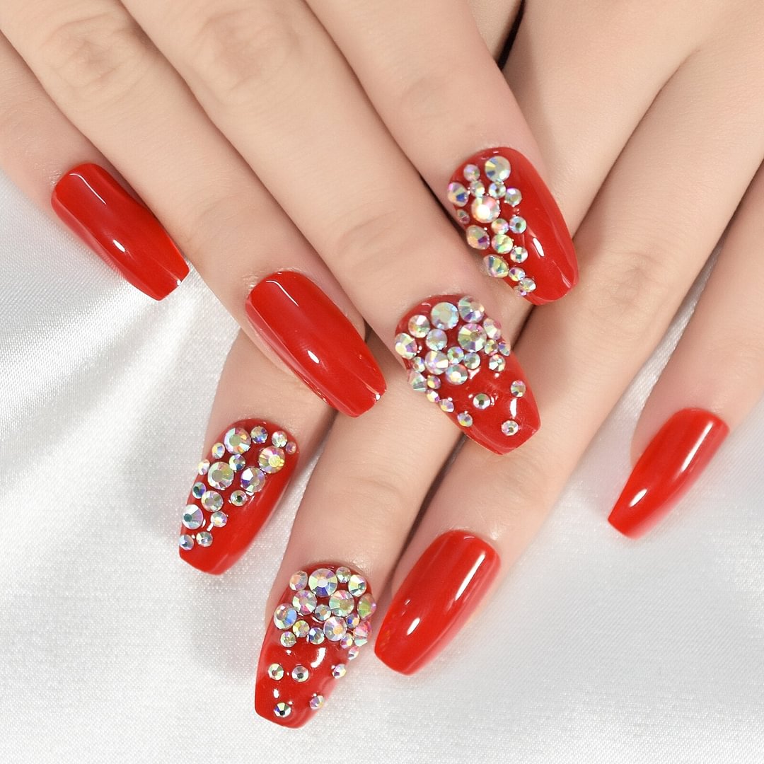 Short Red Press On Nails With Rhienstone Fingernails Fake Nails Art Glossy Manicure Diamond Nails Sexy Attracting Eye-Catching