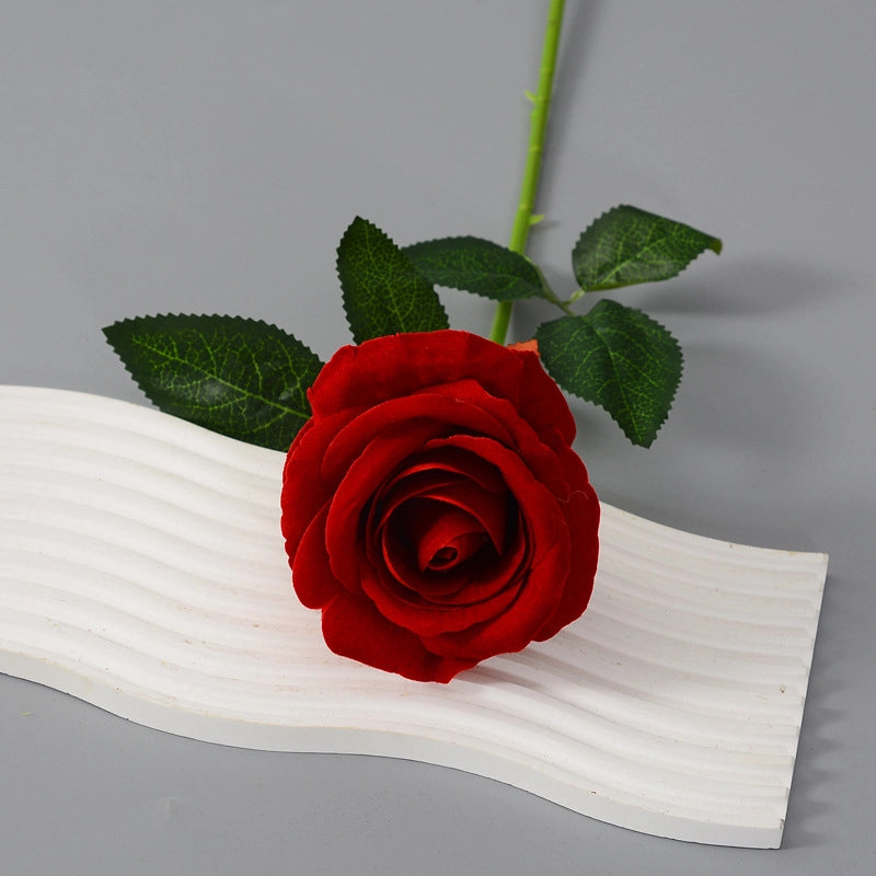 Lifelike Artificial Flowers Suitable For Office Cultural Environment High Quality Silk Flowers
