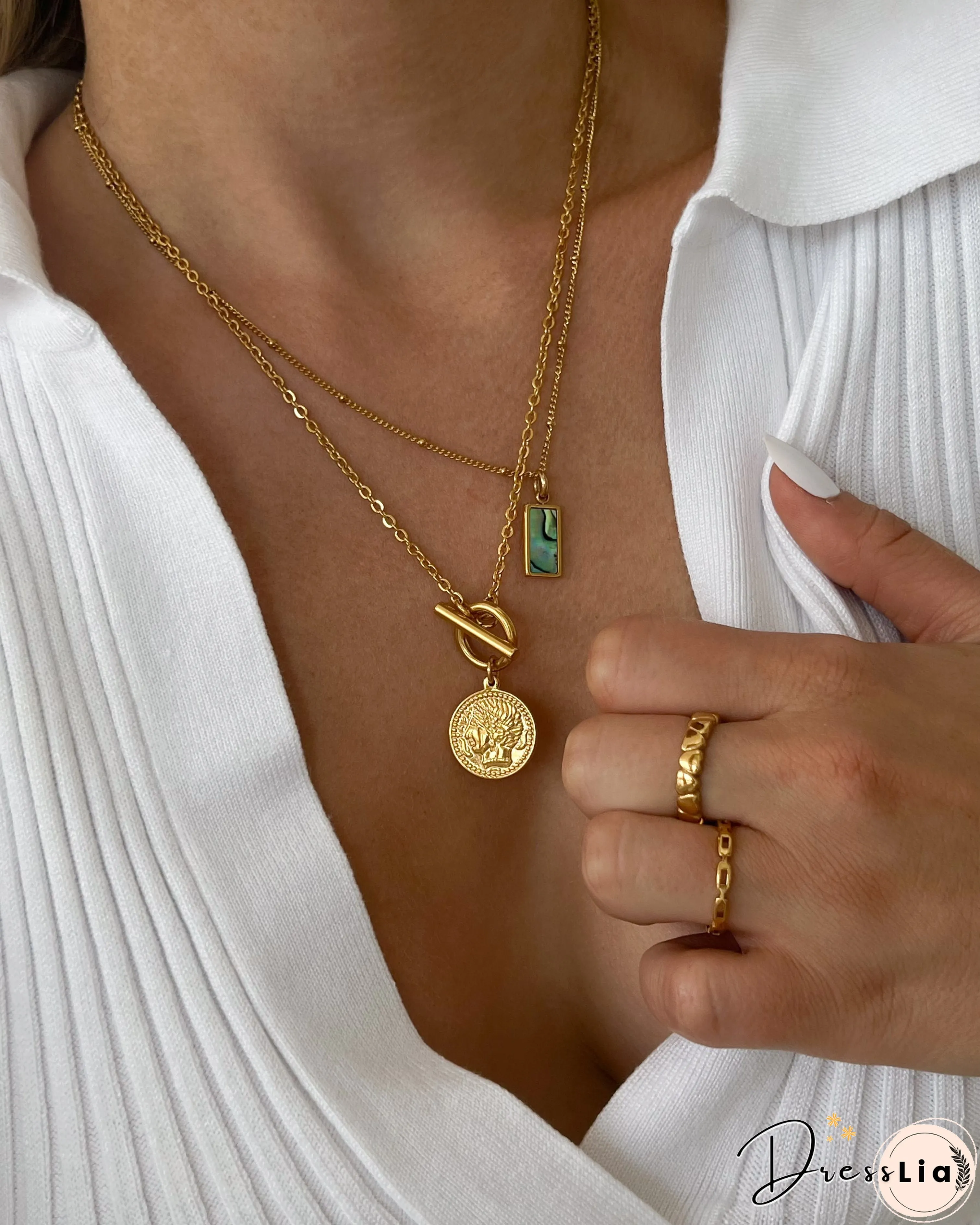 Camilia Necklace