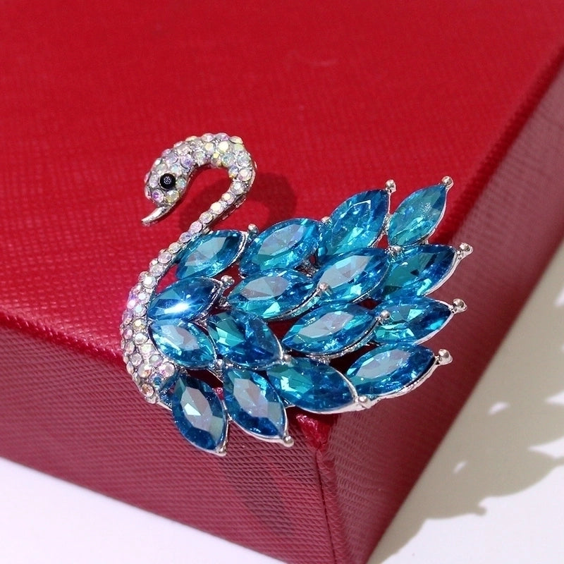 Elegant Glam Pin Geometric Alloy Plating Inlay Artificial Pearls Rhinestones Shell Women’s Brooches