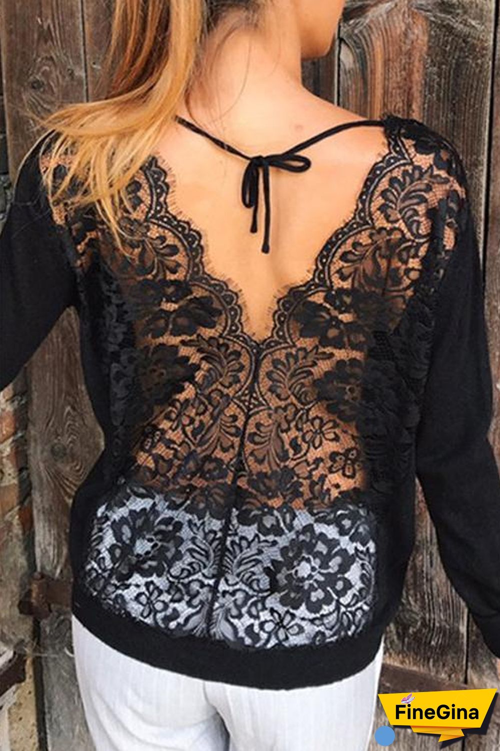 Lace-paneled Halter Long-sleeved T-shirt