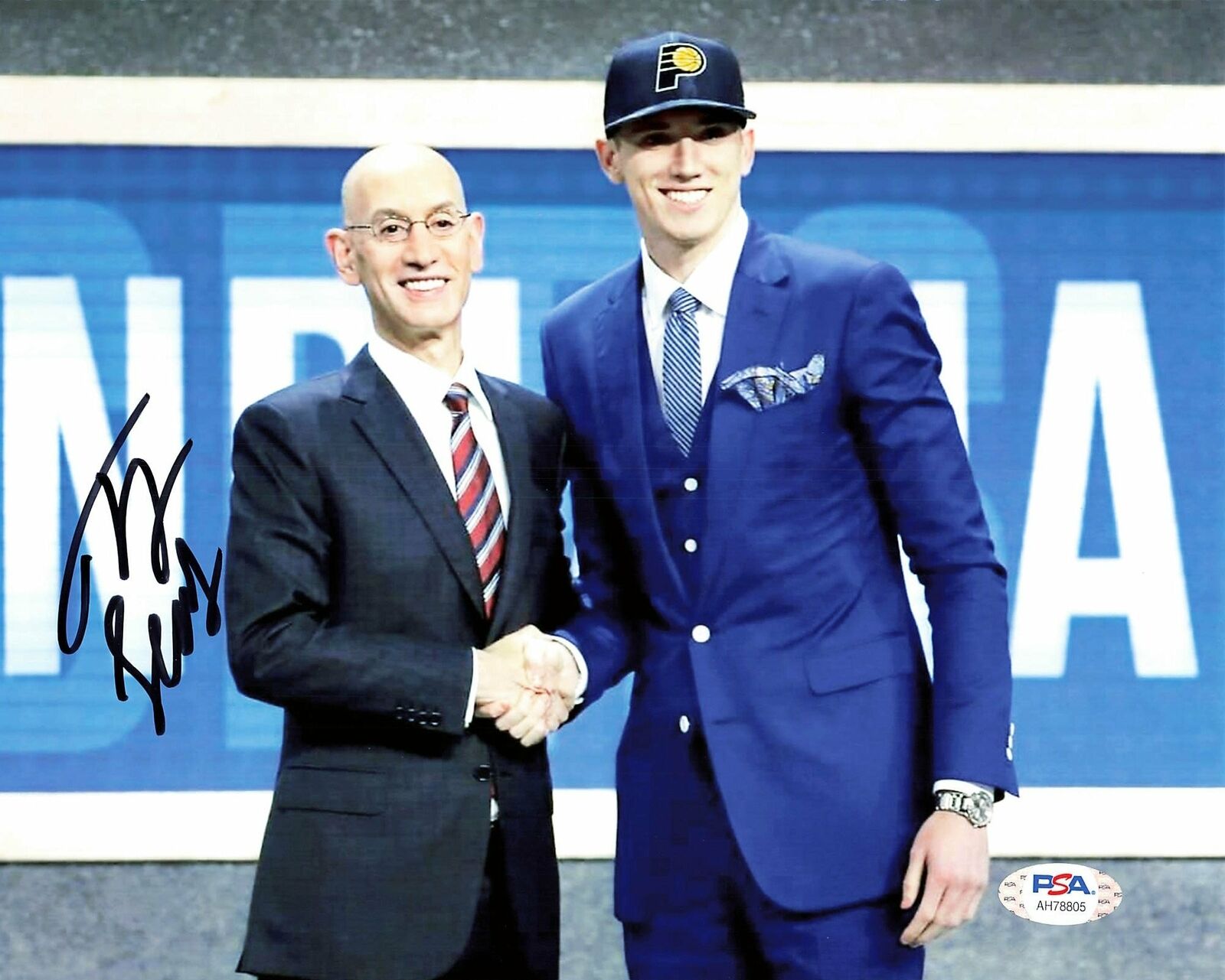 TJ Leaf Signed 8x10 Photo Poster painting PSA/DNA Indiana Pacers Autographed UCLA Bruins