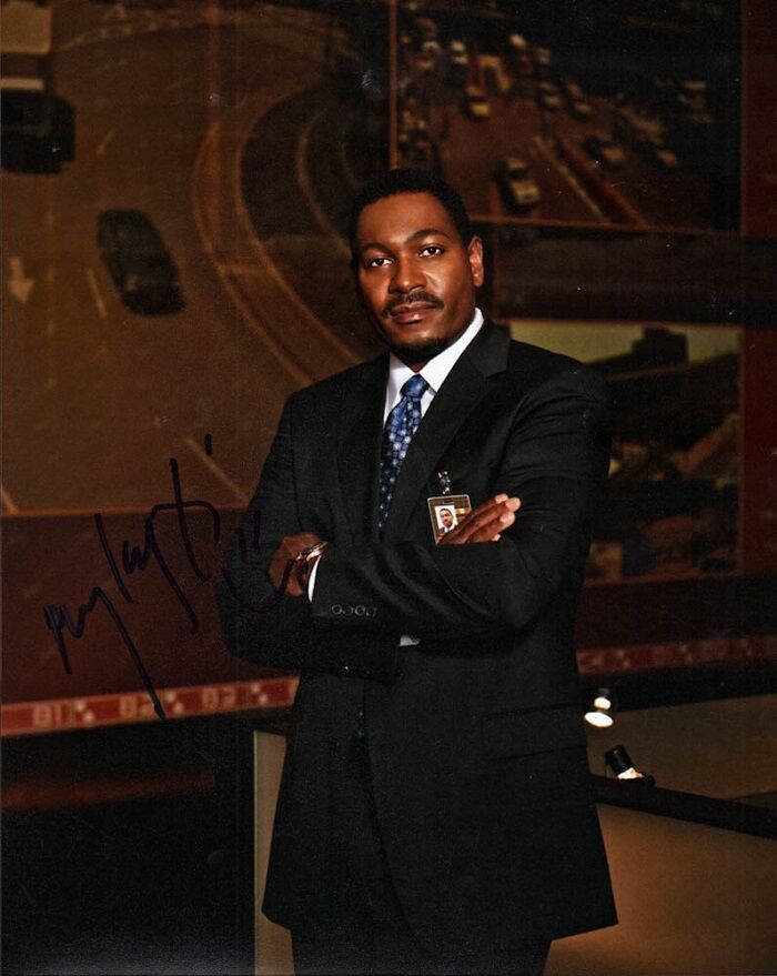 MYKELTI WILLIAMSON In-person Signed Photo Poster painting - FORREST GUMP / 24