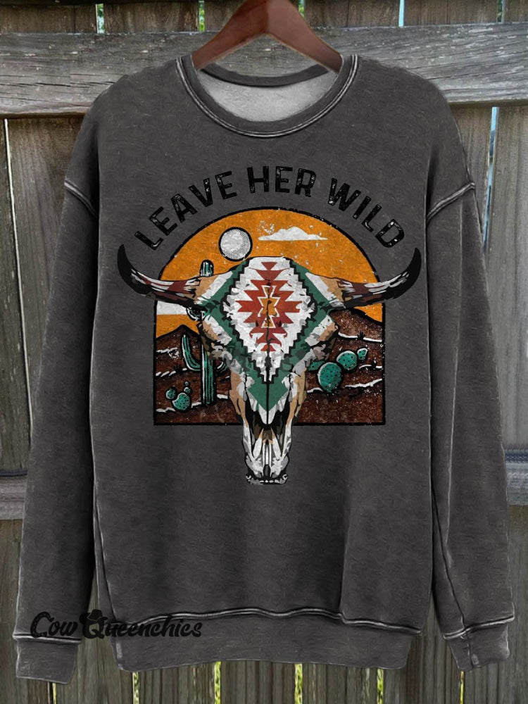 Vintage Bull Skull Print Casual Sweatshirt White / S