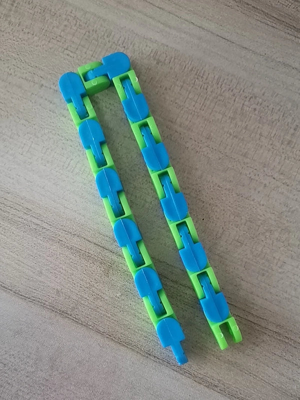 24-section Bicycle Plastic Chain Track Decompression Toy