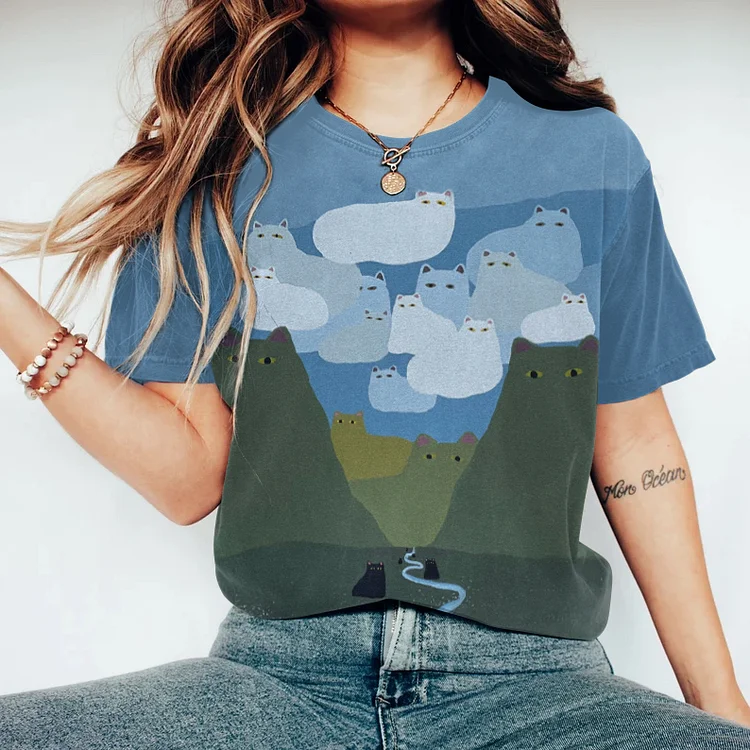 Abstract Creative Cat Valley Scenery Painting Art T-Shirt