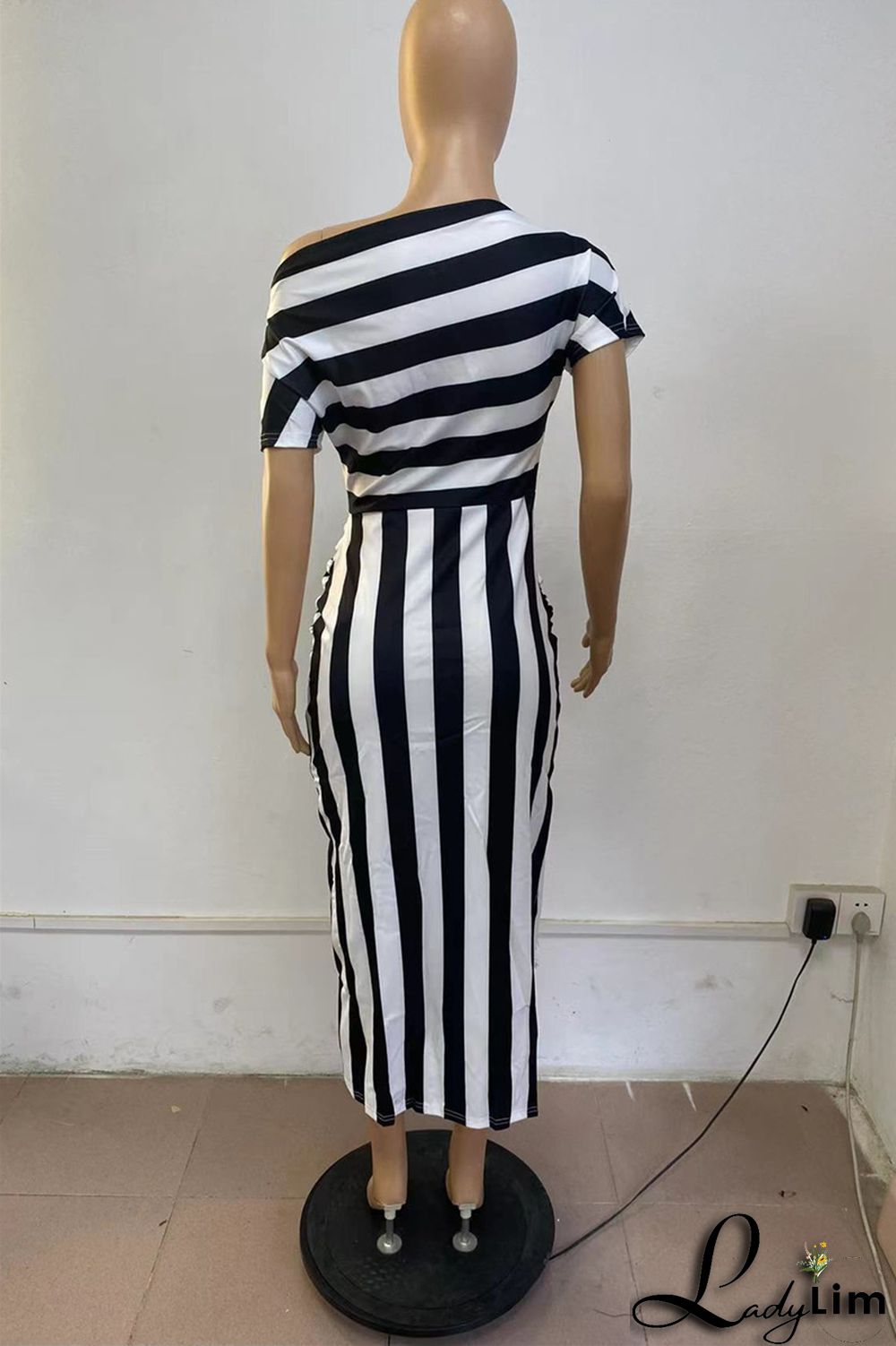 Black Fashion Casual Striped Print Asymmetrical Oblique Collar Short Sleeve Dress