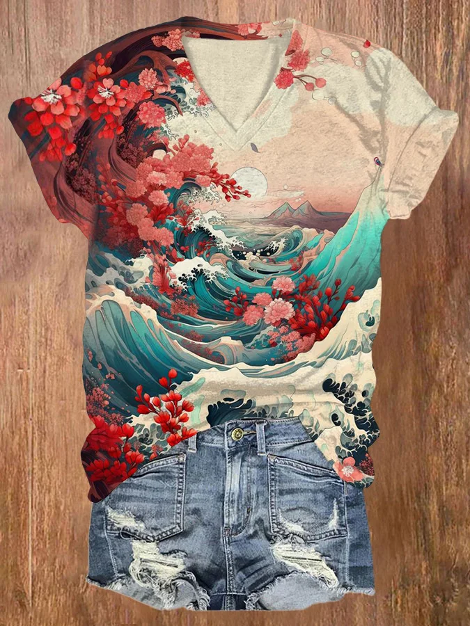 Women's Floral Sea Wave Japanese Art Print Casual T-Shirt