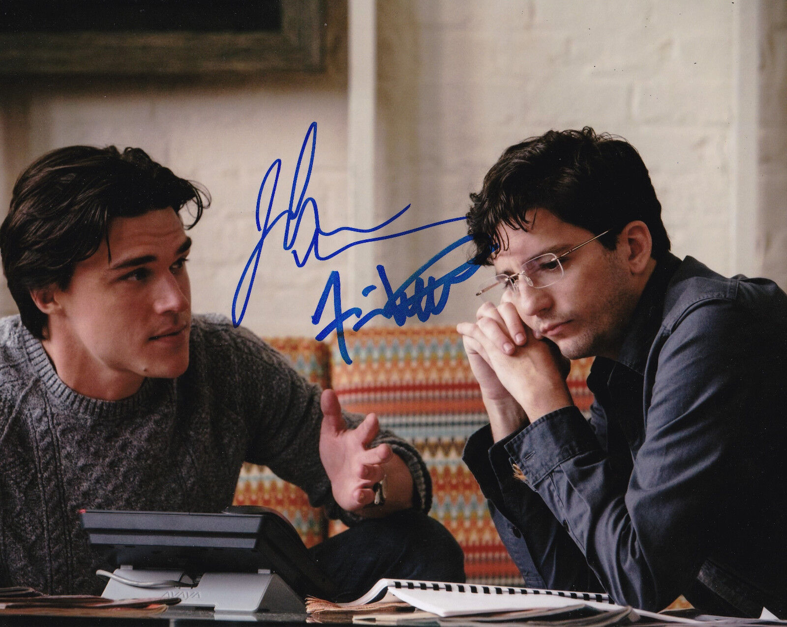 John Magaro Finn Wittrock Signed 8x10 Photo Poster painting The Big Short Unbroken OITNB COA