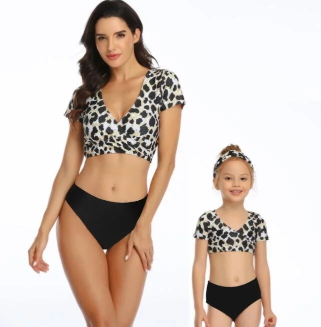 2020 New Mother And Daughter Swimsuit Mommy And Me Swimwear Bikini Family Matching Clothes Outfits Look Mom Baby Dress Clothing