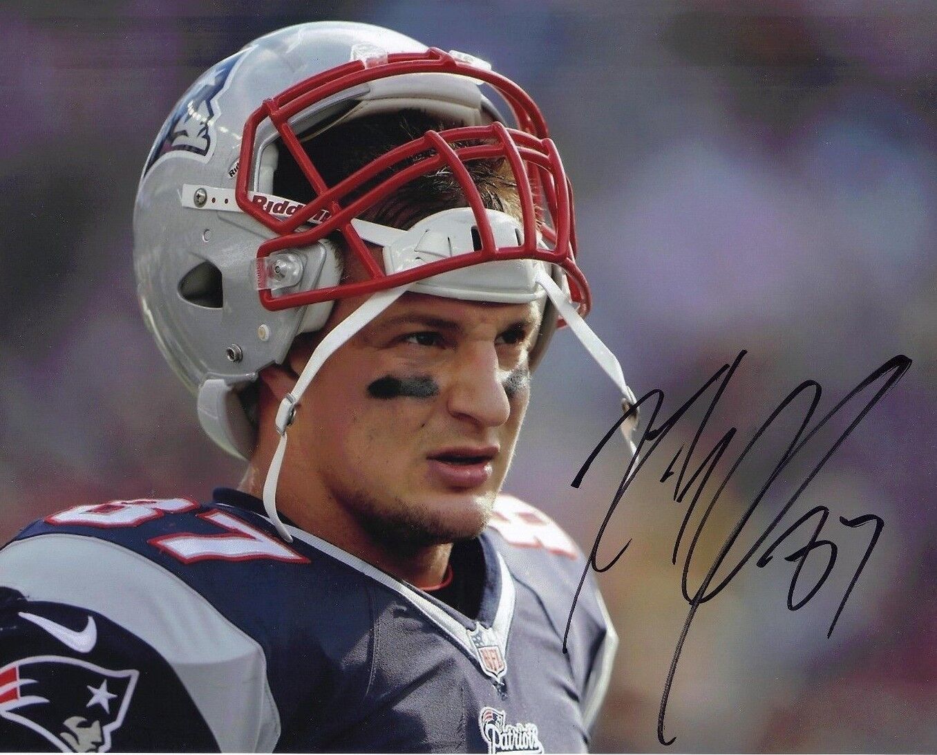 Rob Gronkowski Signed 10X8 Photo Poster painting New England Patriots AFTAL COA (B)