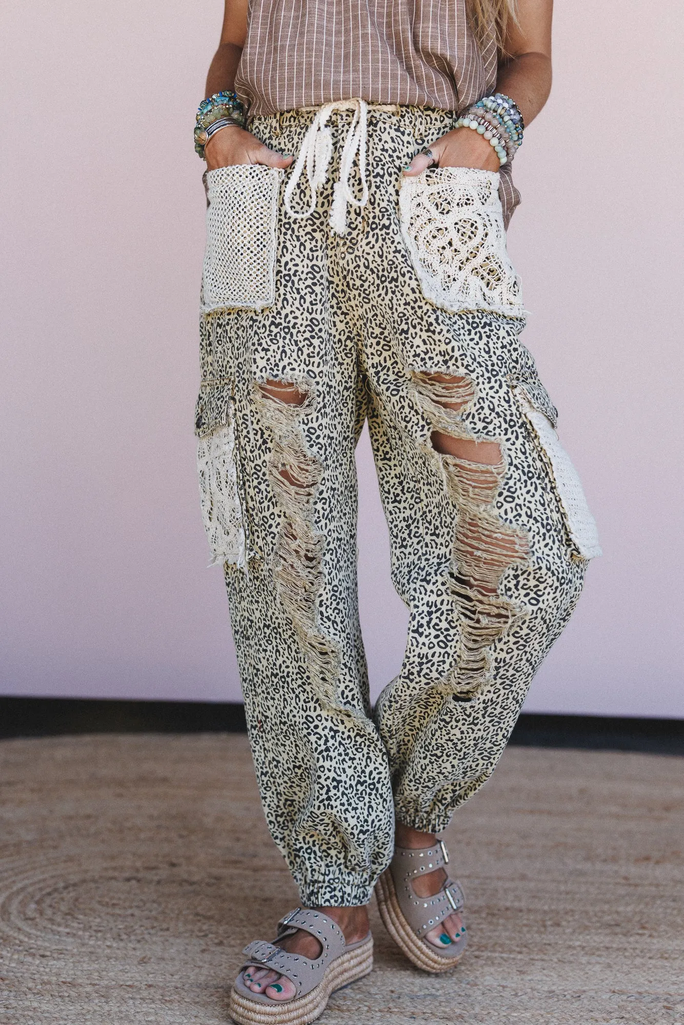 City Sky Distressed Pants - Leopard
