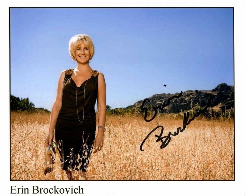 Erin brockovich signed autographed Photo Poster painting